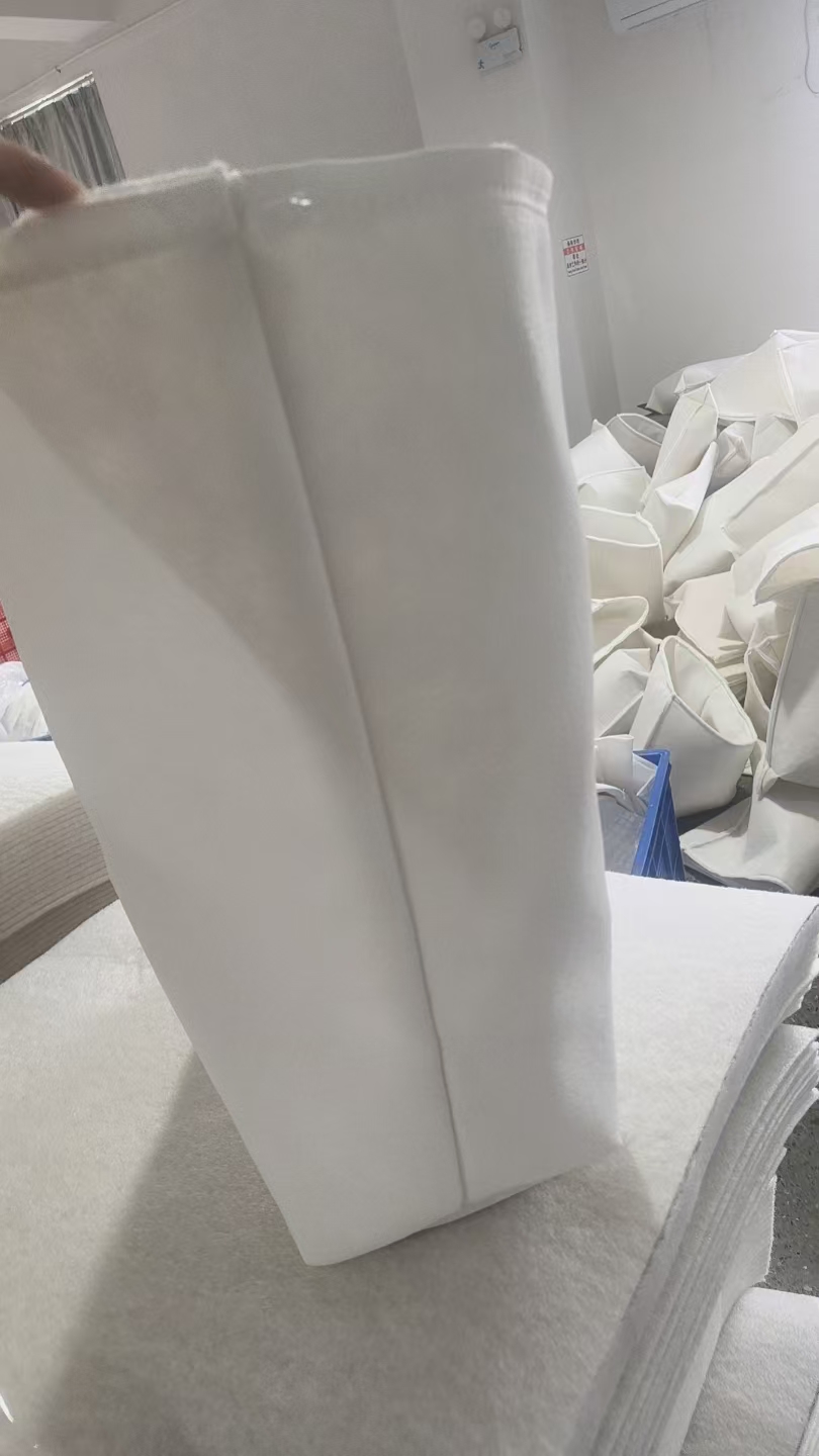 900 MERV8 iragazki poltsa pertsonalizatuen entrega arrakastatsua Kanadako bezero bati